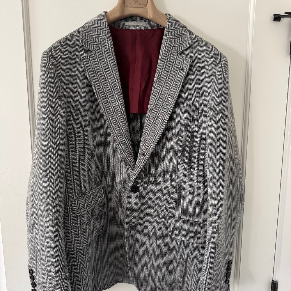 Brunello Cucinelli Grey Herringbone Sport Coat (size 50)